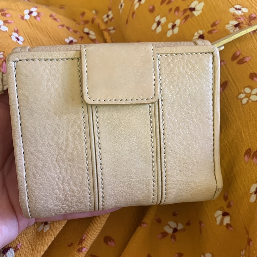 Kate Spade Vintage Trifold Cream Tan Leather  Wallet Gold Turn Lock Coin Purse - Picture 9 of 14
